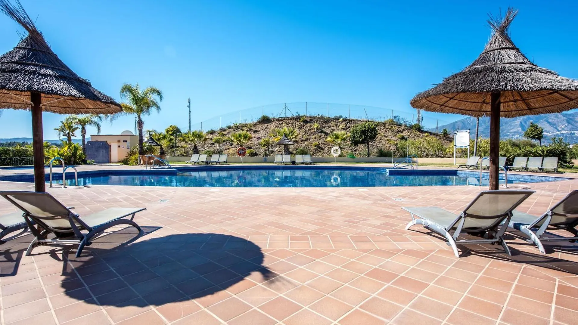 Apartment Malibu Jacuzzi Penthouse By Costarentals - Ref 242 Fuengirola Spain
