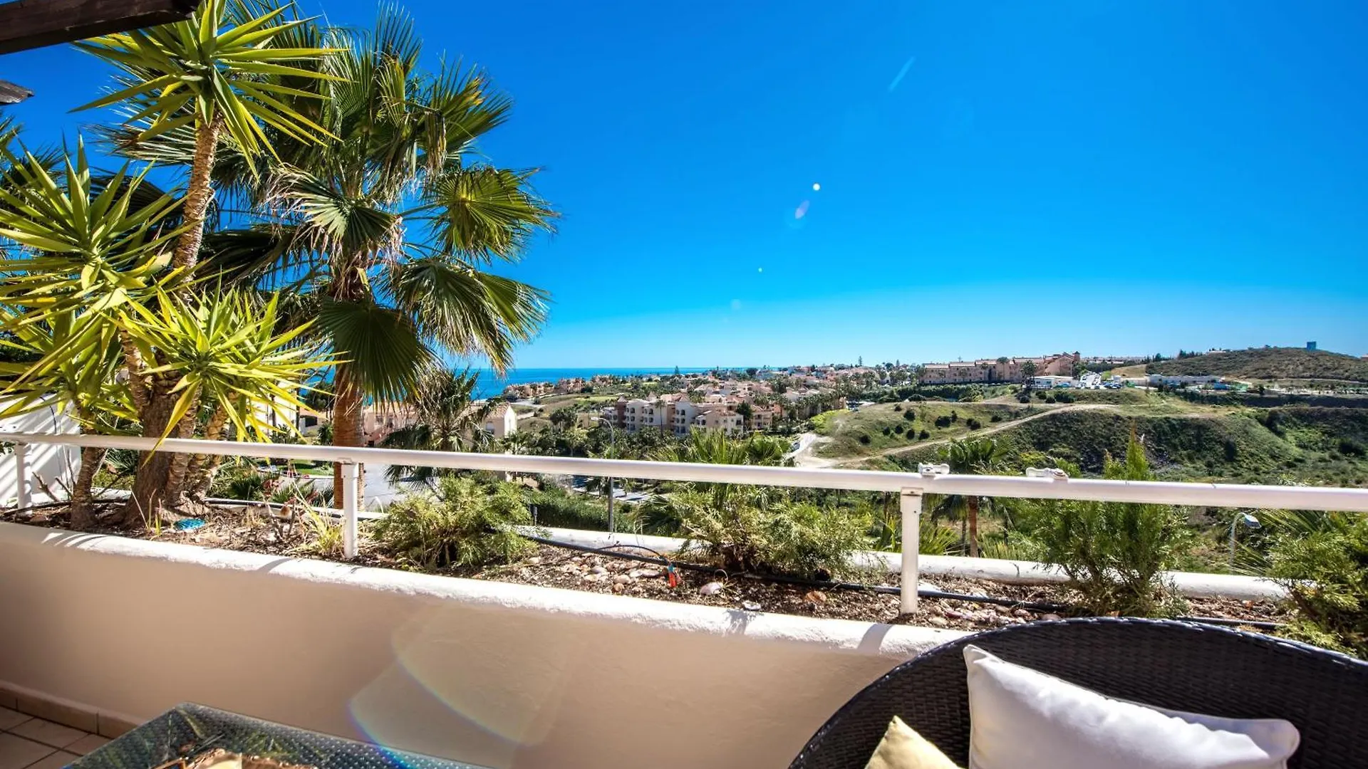 Malibu Jacuzzi Penthouse By Costarentals - Ref 242 Fuengirola