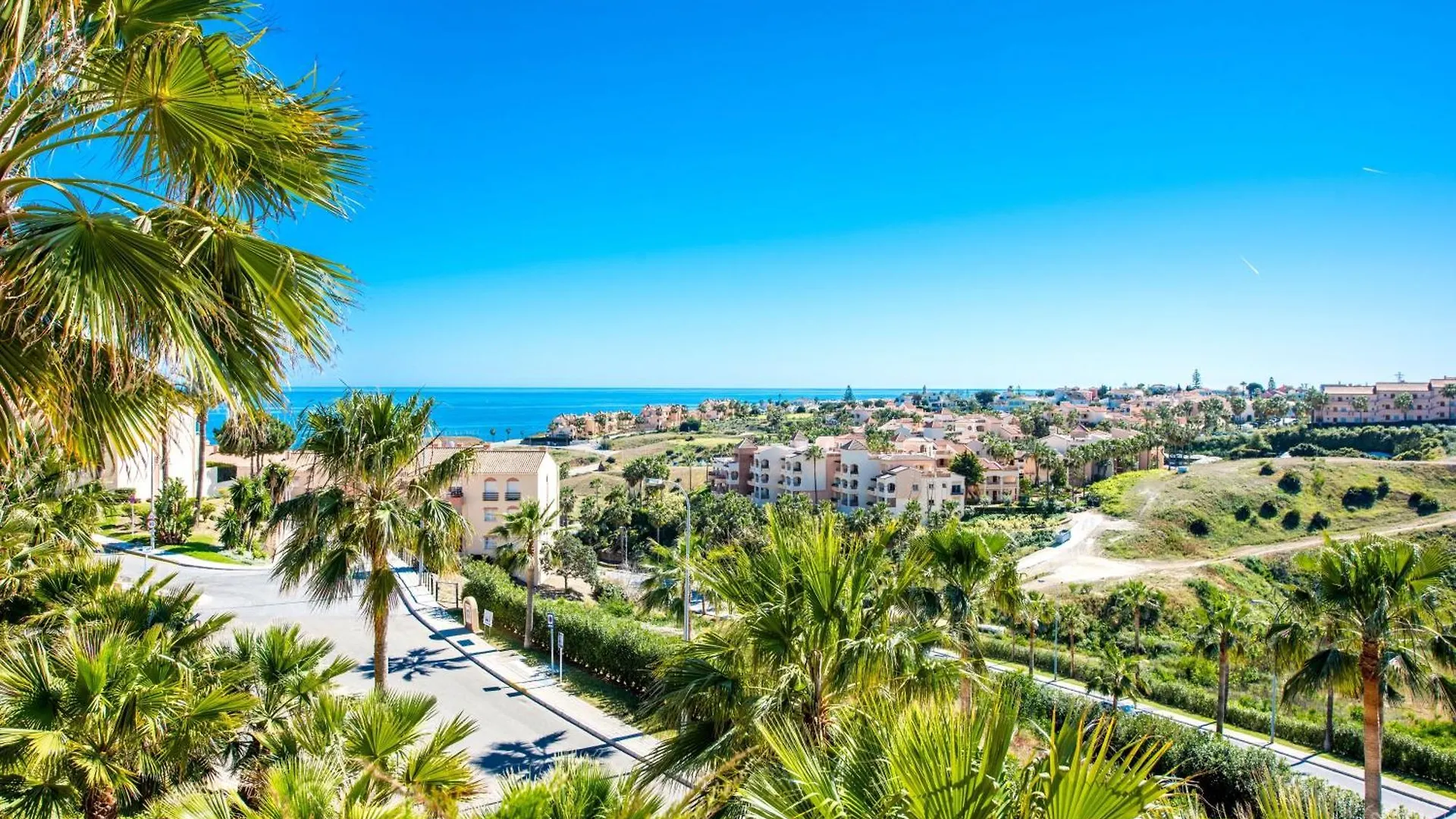 Malibu Jacuzzi Penthouse By Costarentals - Ref 242 Fuengirola